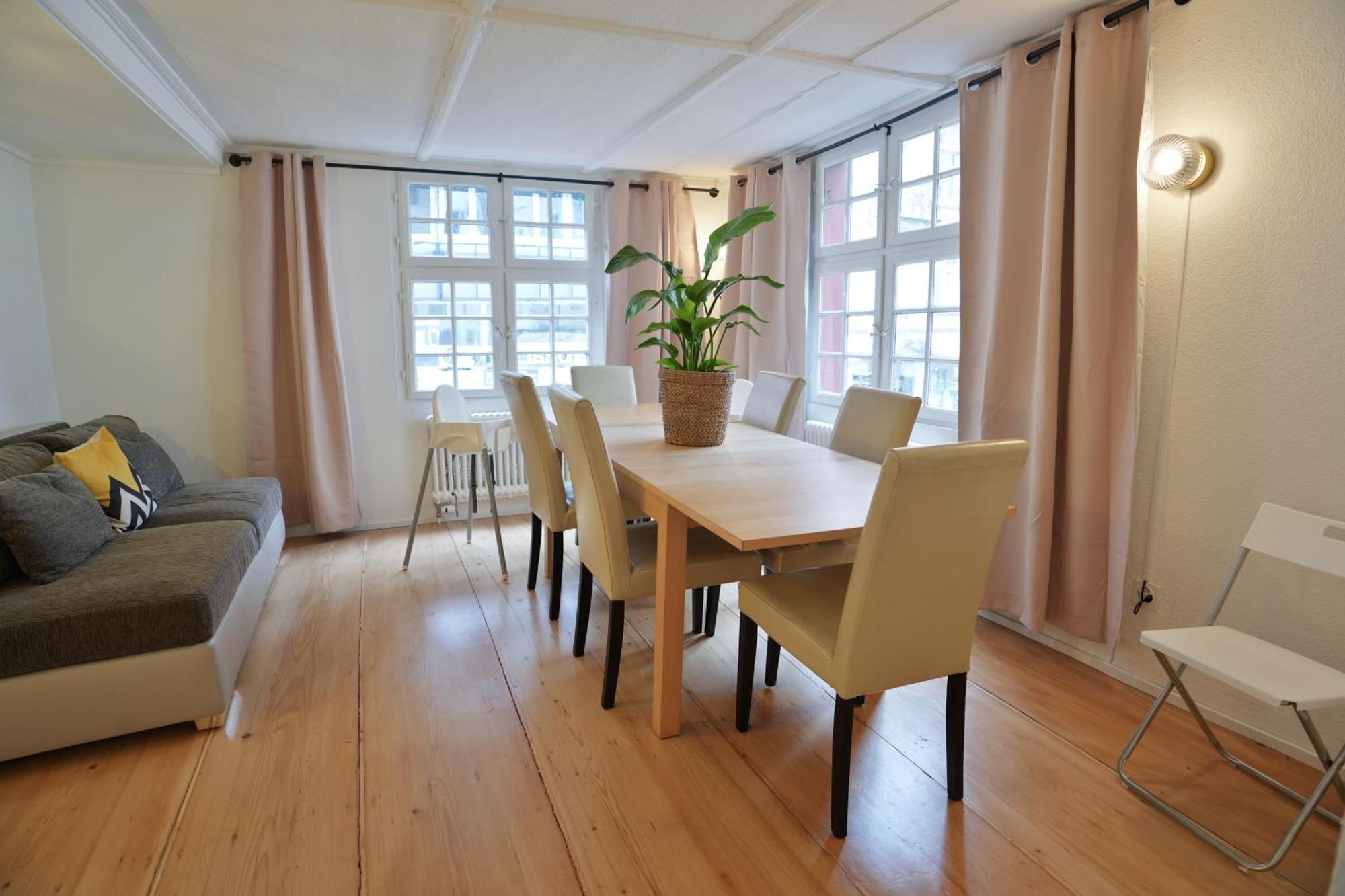 בזל Cozy City Center, 4 Bedroom- 120Sq, 5Min Walk To Main Station מראה חיצוני תמונה