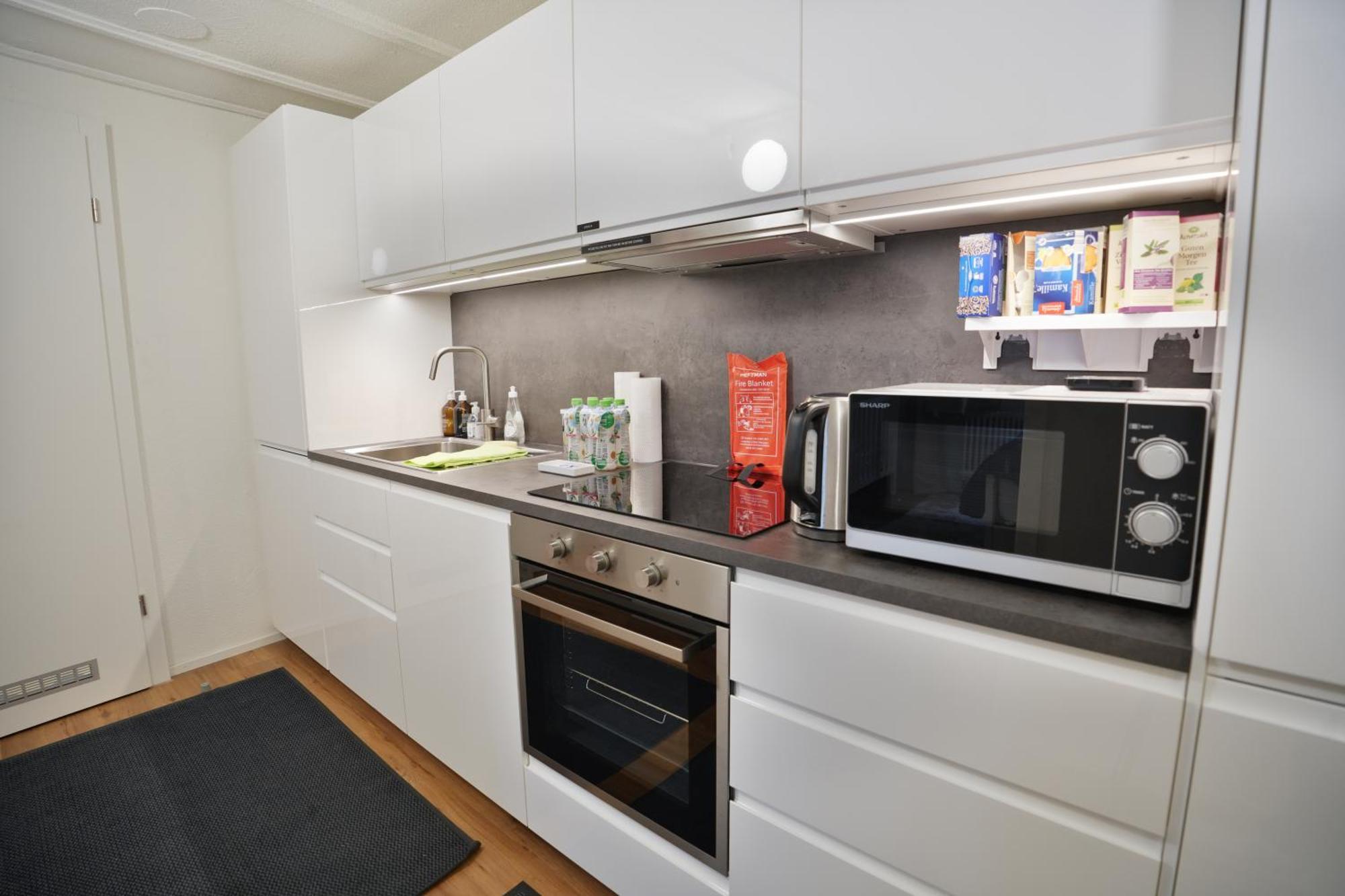 בזל Cozy City Center, 4 Bedroom- 120Sq, 5Min Walk To Main Station מראה חיצוני תמונה