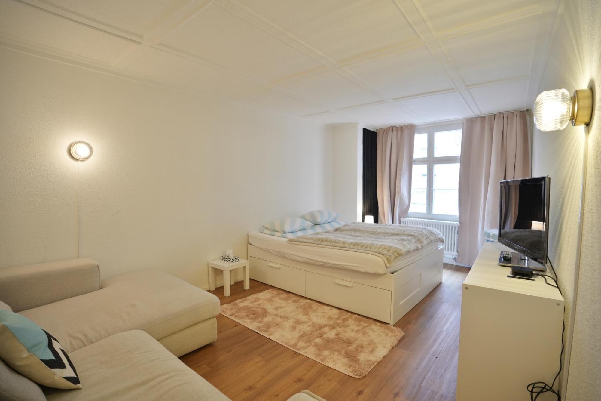 בזל Cozy City Center, 4 Bedroom- 120Sq, 5Min Walk To Main Station מראה חיצוני תמונה